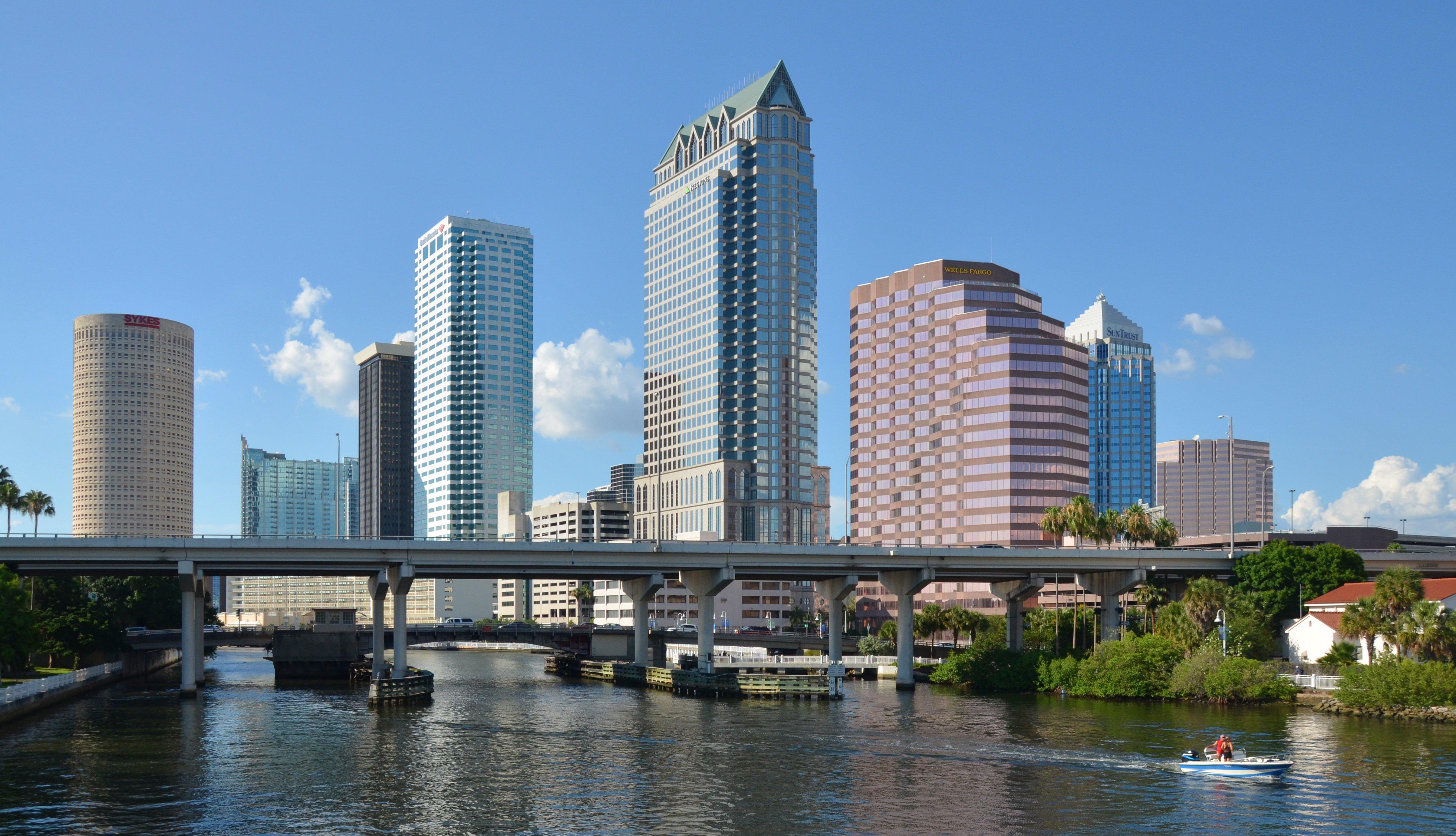 Holiday Inn Express Hotel & Suites Tampa-Rocky Point Island By Ihg Exterior photo